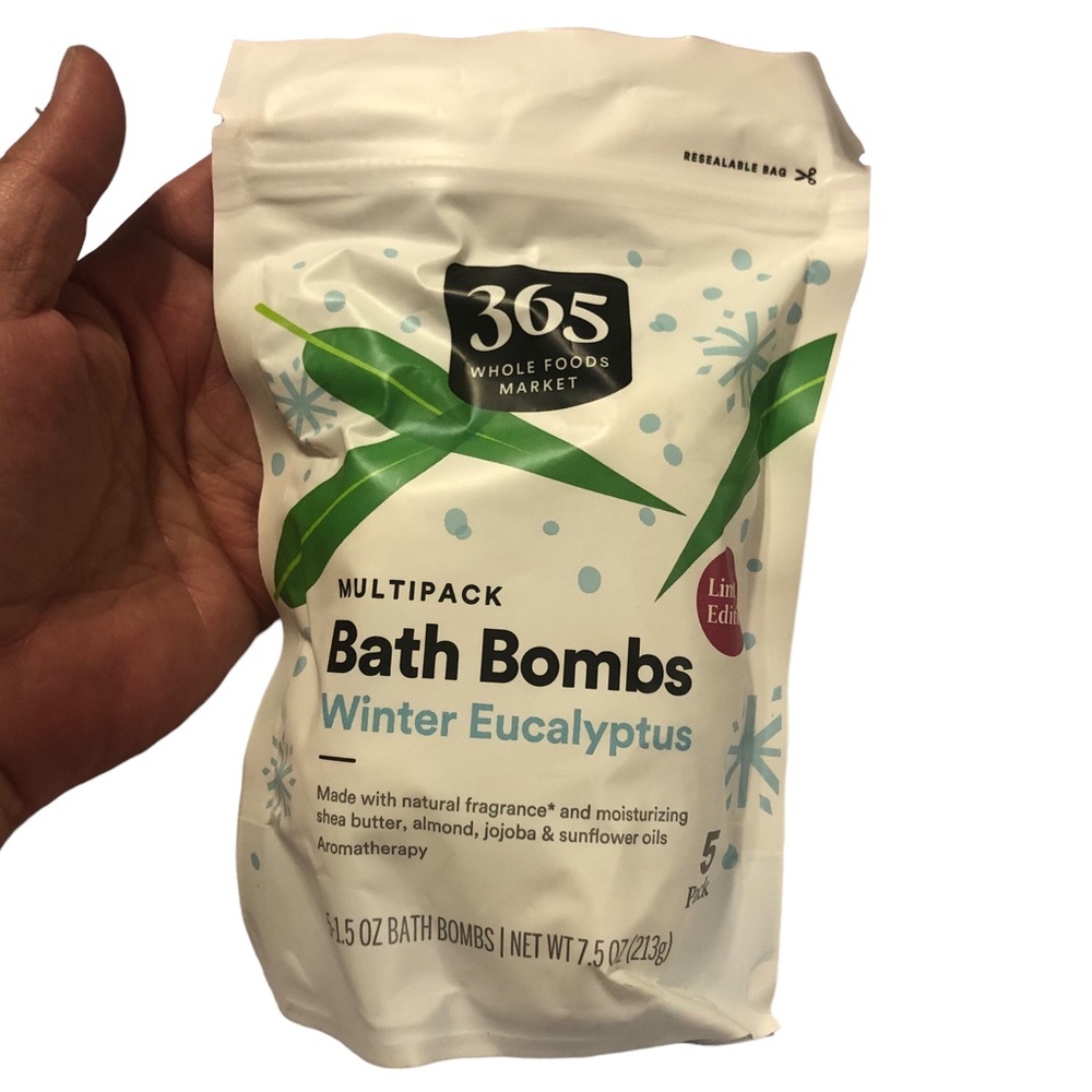 365 Whole Foods Market Bath Bombs Limited Edition Winter Eucalyptus 5 pack